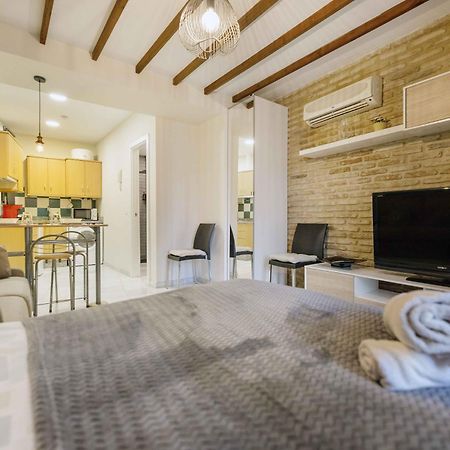 Apartamentos Y Lofts En Triana Севиля Екстериор снимка