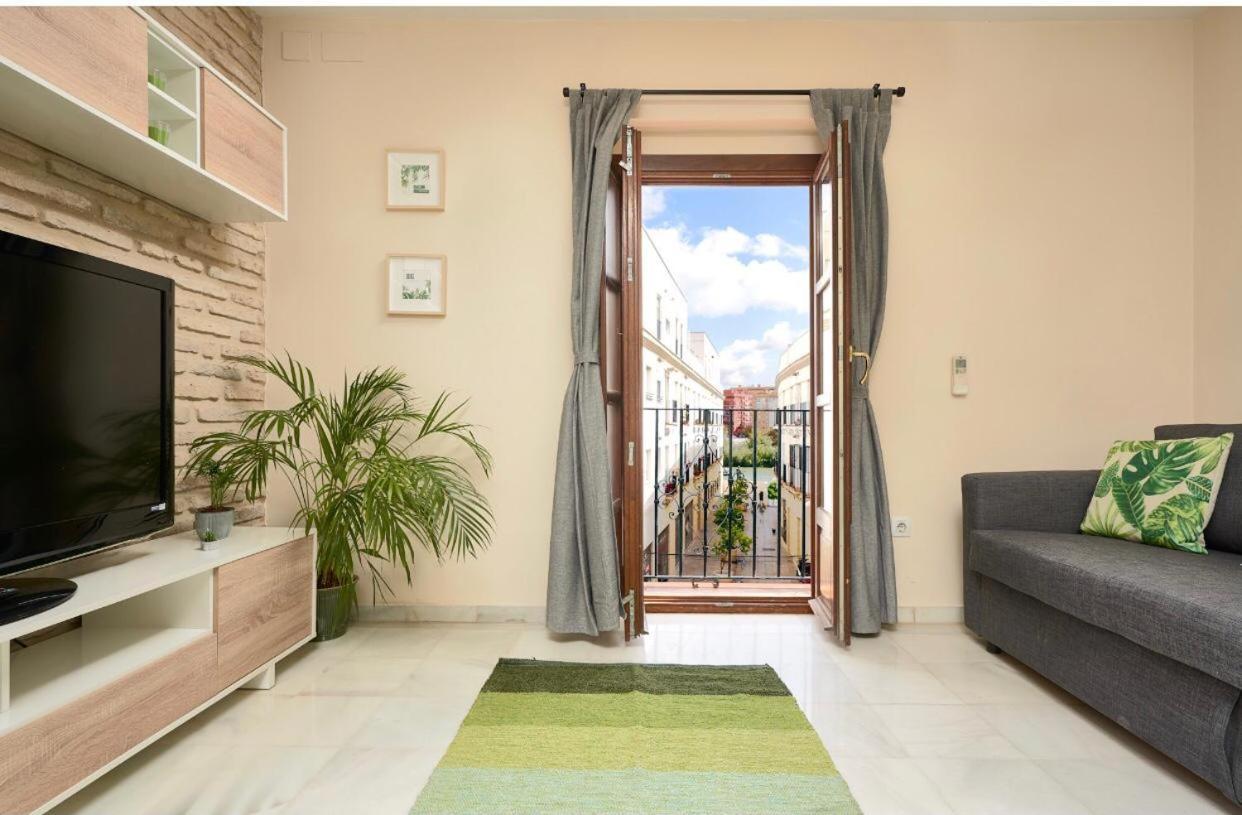 Apartamentos Y Lofts En Triana Севиля Екстериор снимка