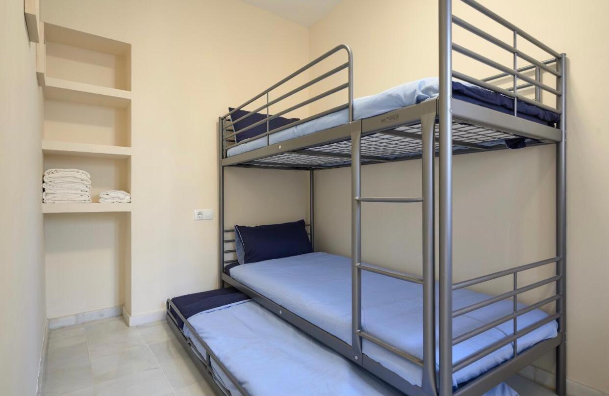 Apartamentos Y Lofts En Triana Севиля Екстериор снимка