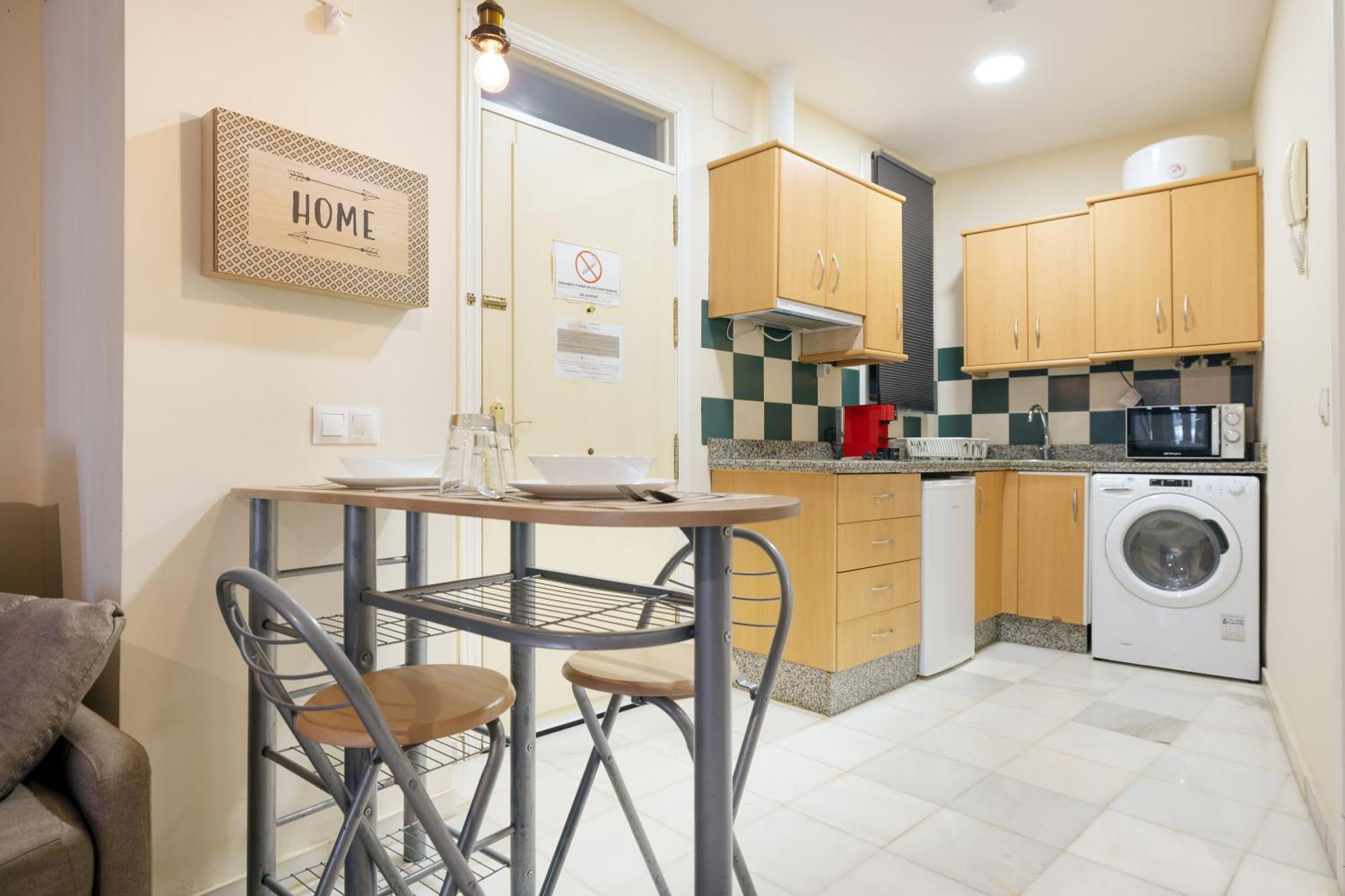 Apartamentos Y Lofts En Triana Севиля Екстериор снимка