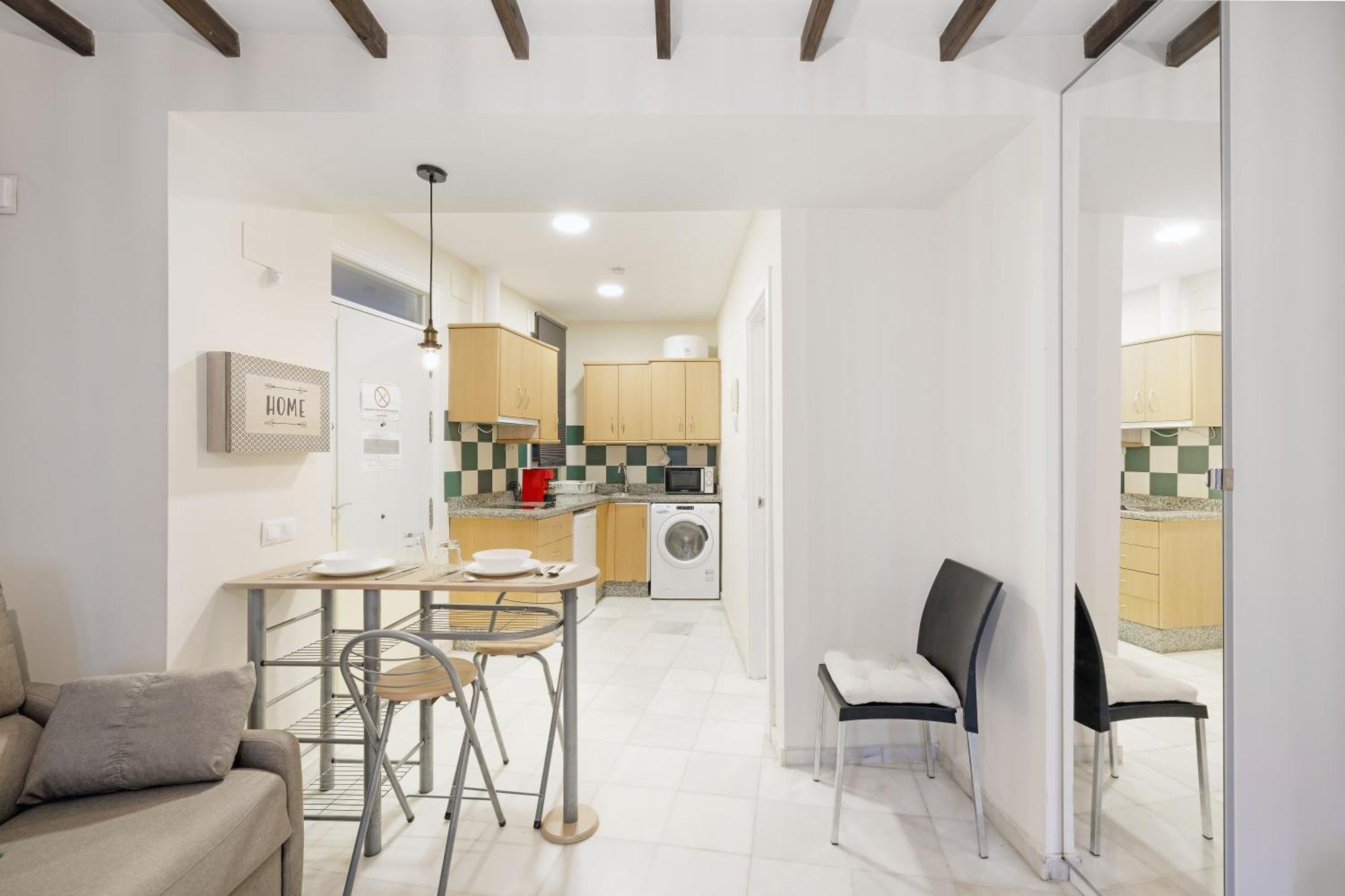 Apartamentos Y Lofts En Triana Севиля Екстериор снимка
