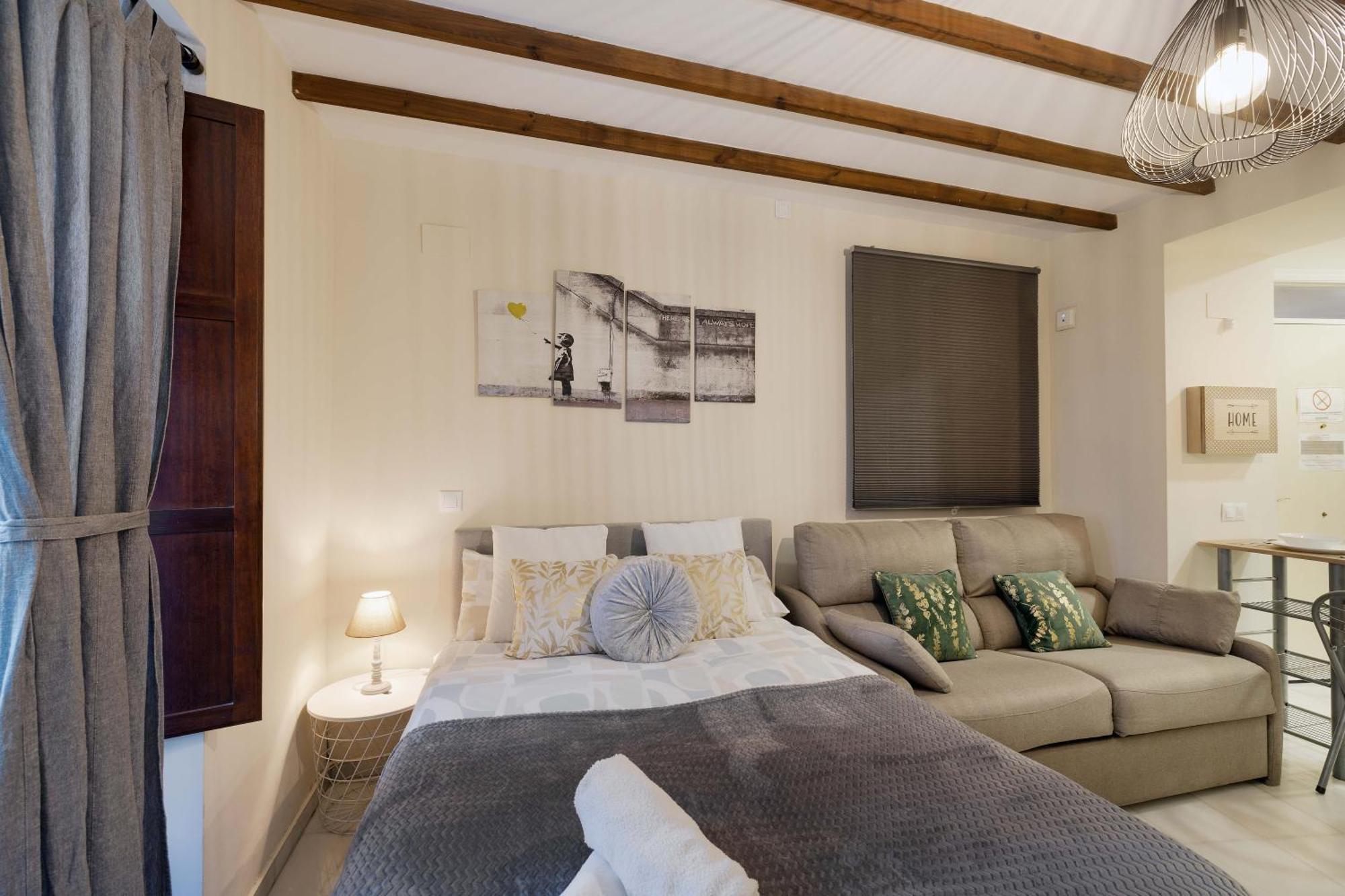 Apartamentos Y Lofts En Triana Севиля Екстериор снимка