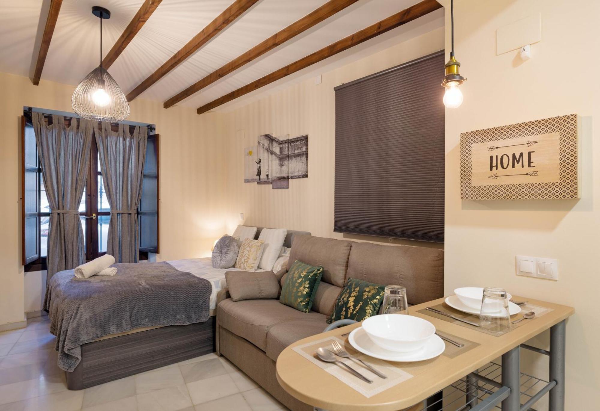 Apartamentos Y Lofts En Triana Севиля Екстериор снимка